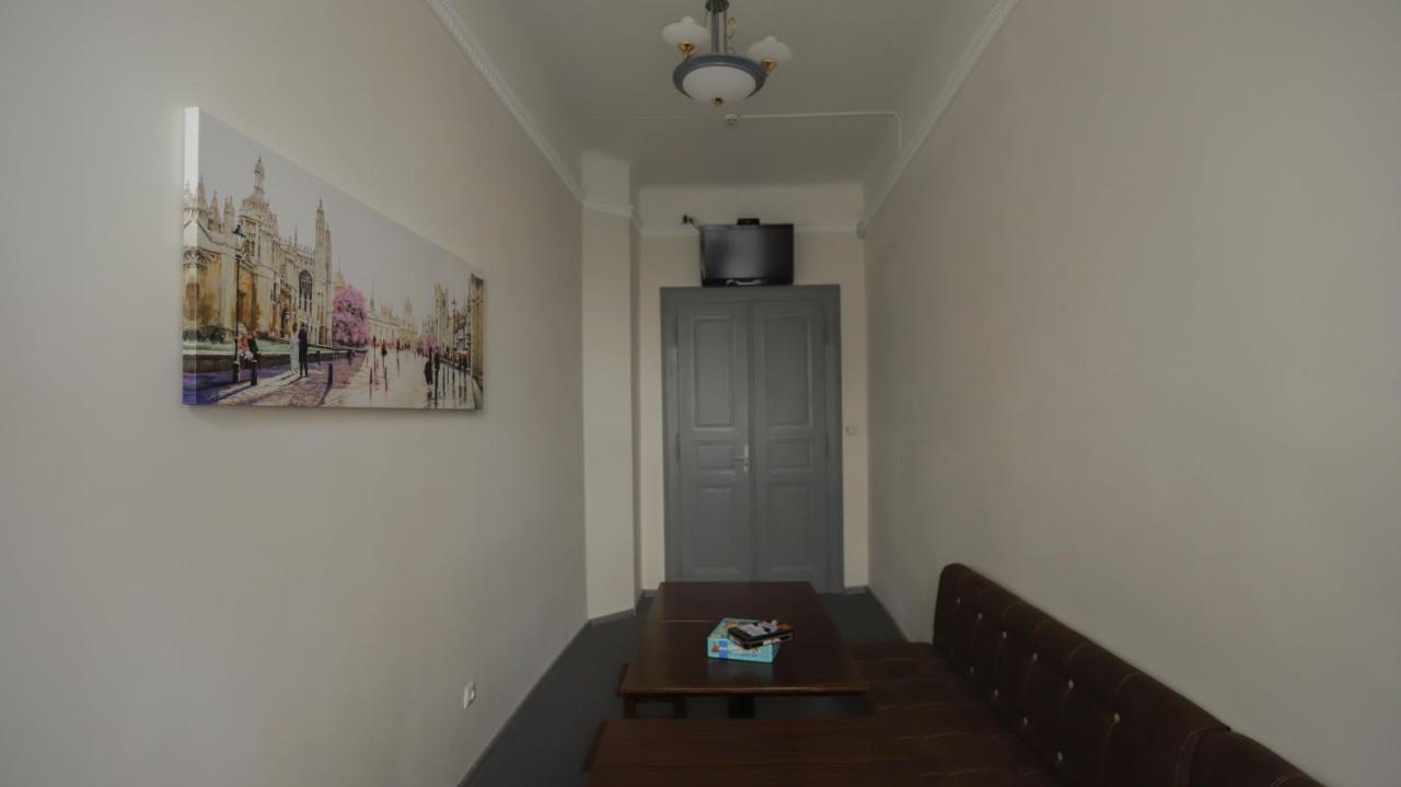 Family Hostel リヴィウ エクステリア 写真